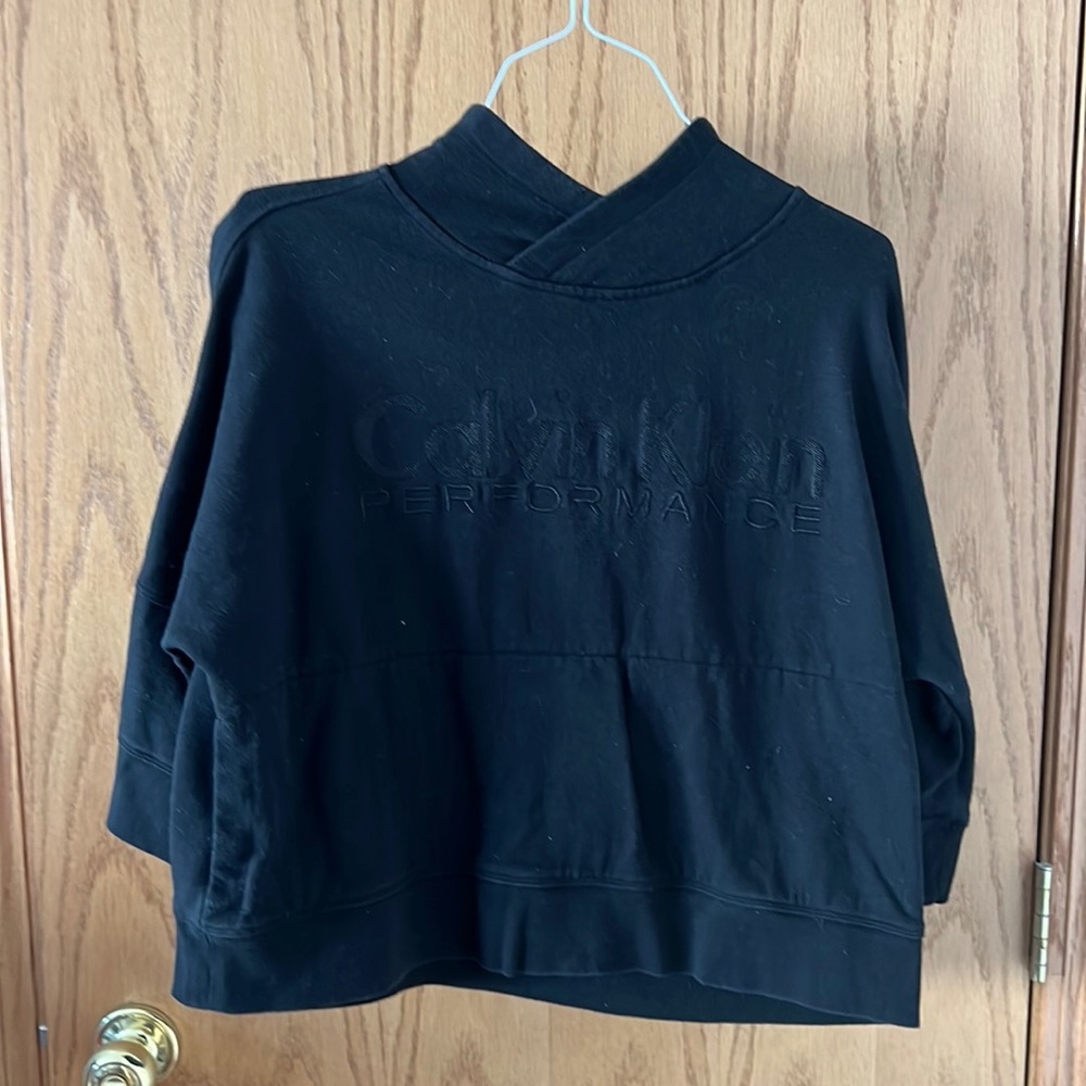 Calvin Klein Cropped Sweatshirt